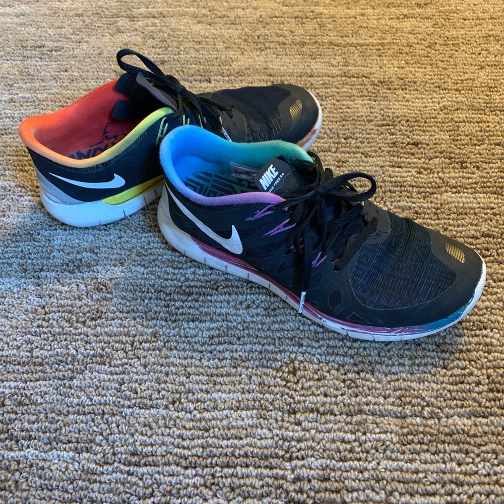 Nike Be True Sneakers 🌈